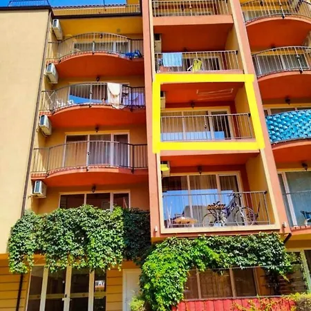 Sunny View Central Апартаменты